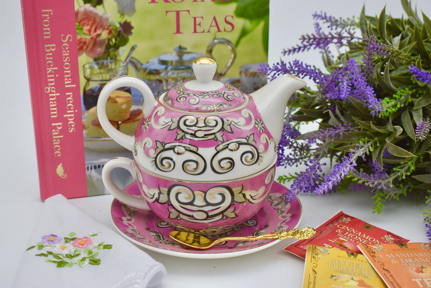 Regency Pink Scrolls Tea for One Gift Set