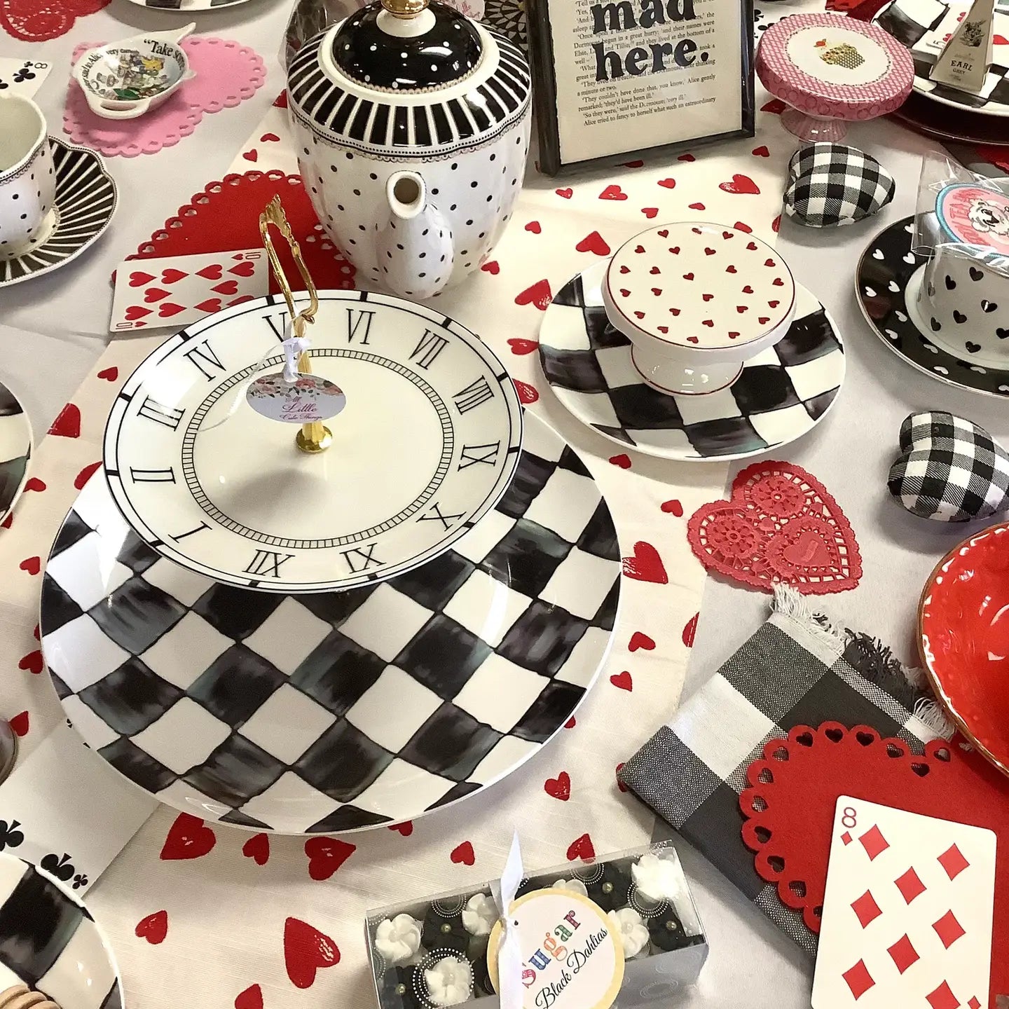 Alice in Wonderland Cake Stand