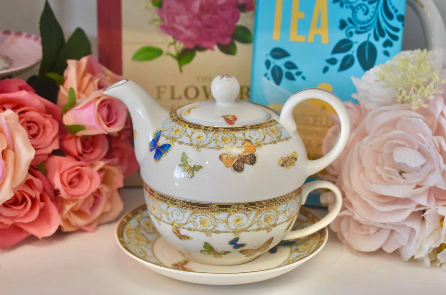 Monarch Butterflies Garland Tea for One Gift Set