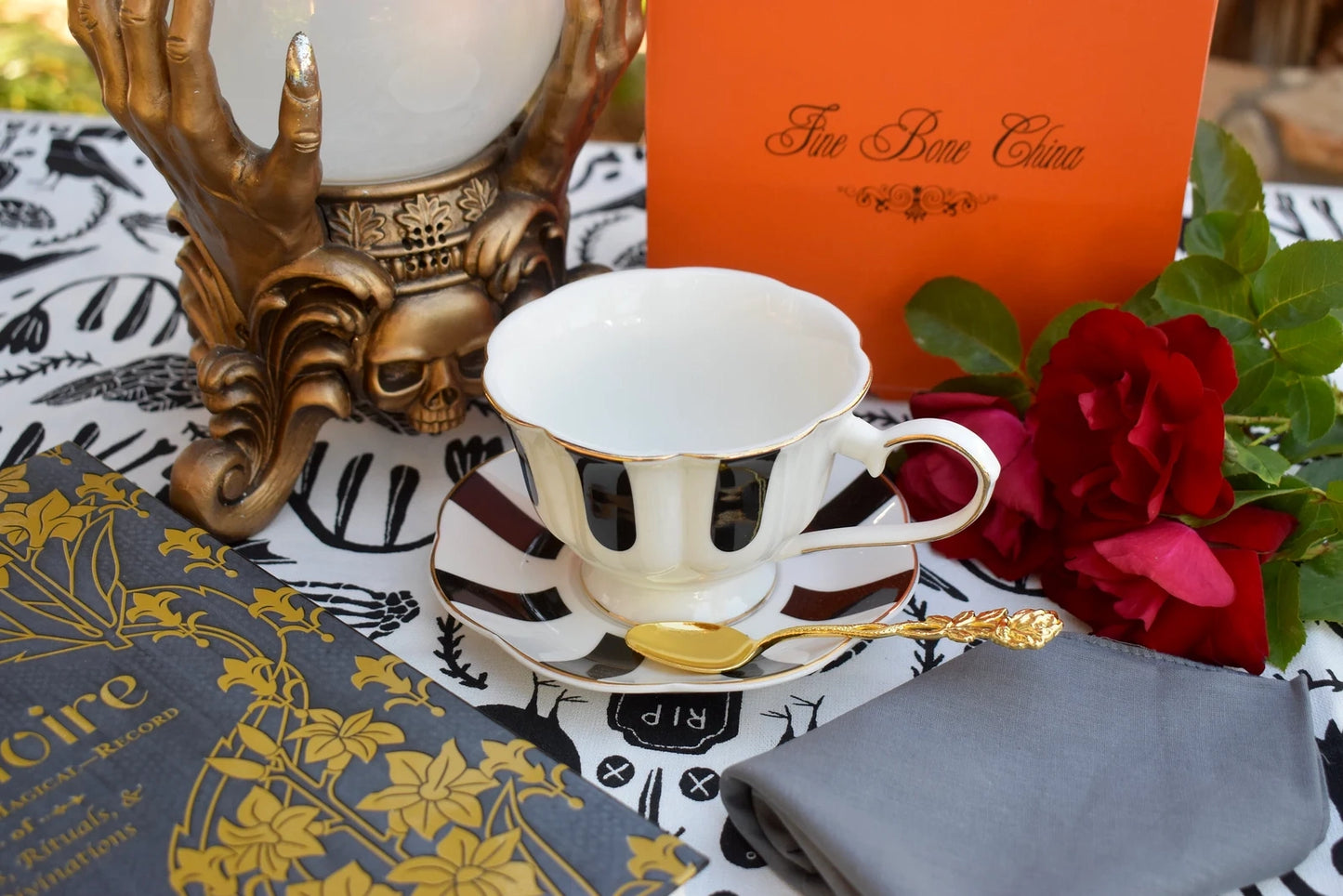 Black and White Divination Teacup Gift Set
