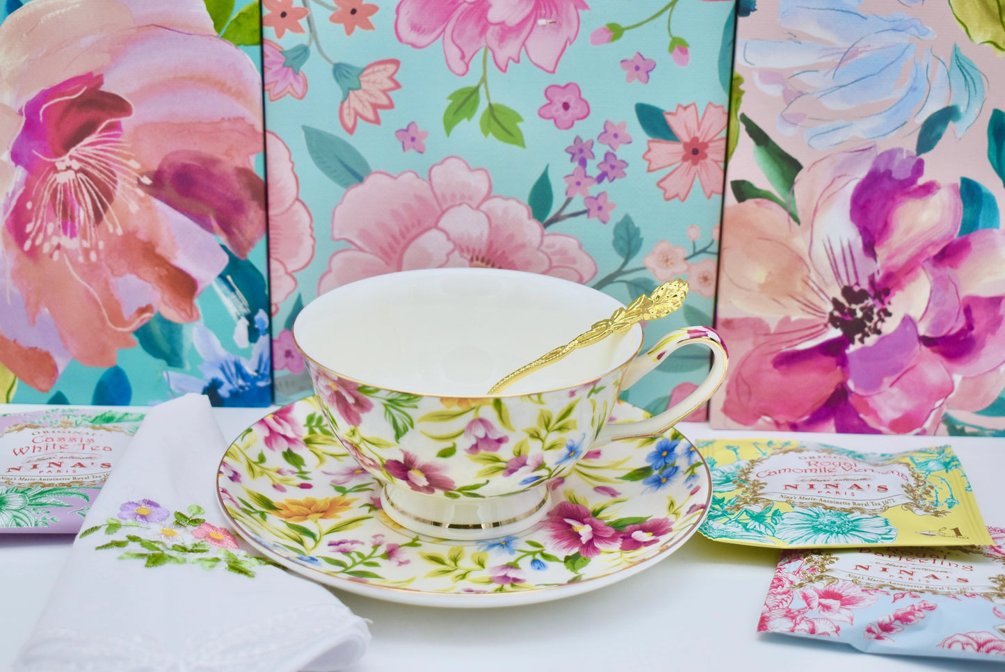 Fiesta White Flowers Teacup Gift Set