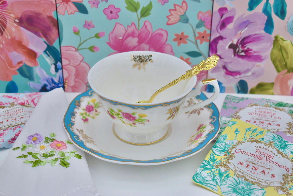 Victorian Lady in Blue Teacup Gift Set