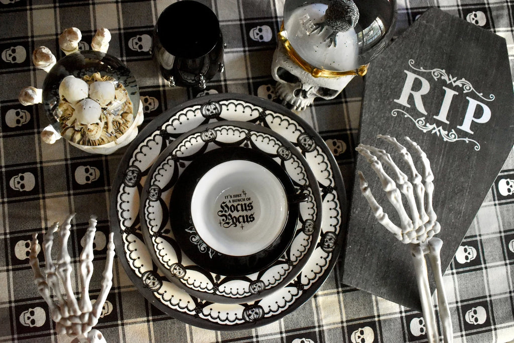 It's Just a Bunch of Hocus Pocus Teacup Gift Set