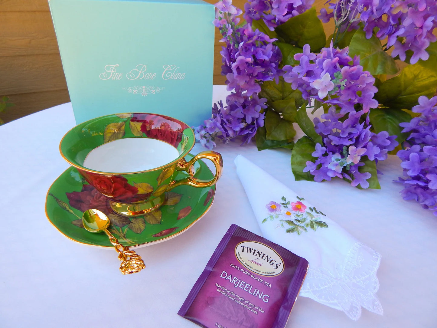 Green with Red Roses Teacup Gift Set