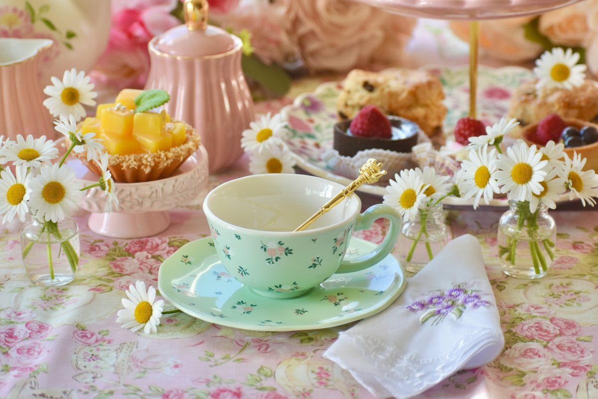 Daisies Coquette Mint Teacup Gift Set