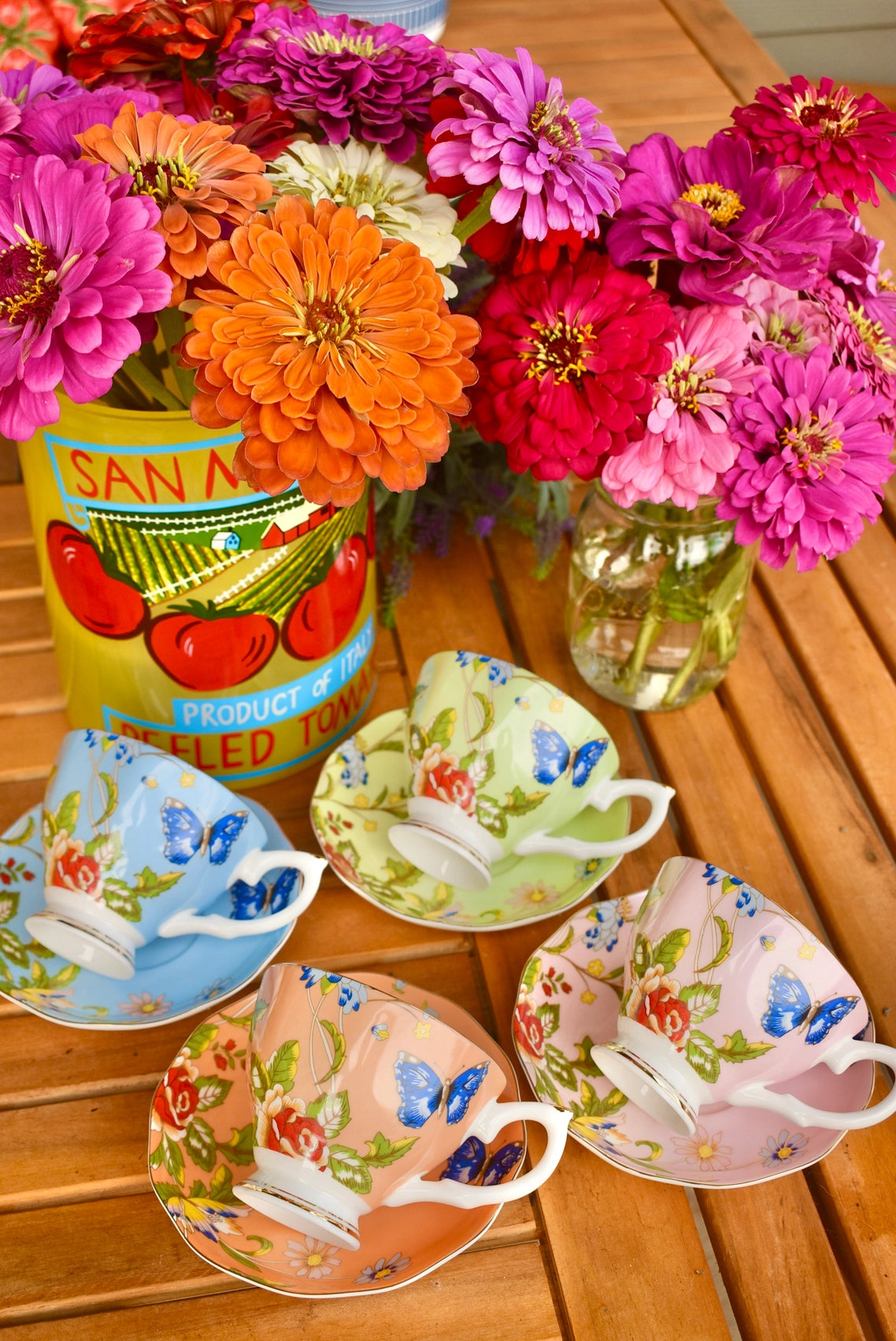 Renaissance Garden in Blue Teacup Gift Set