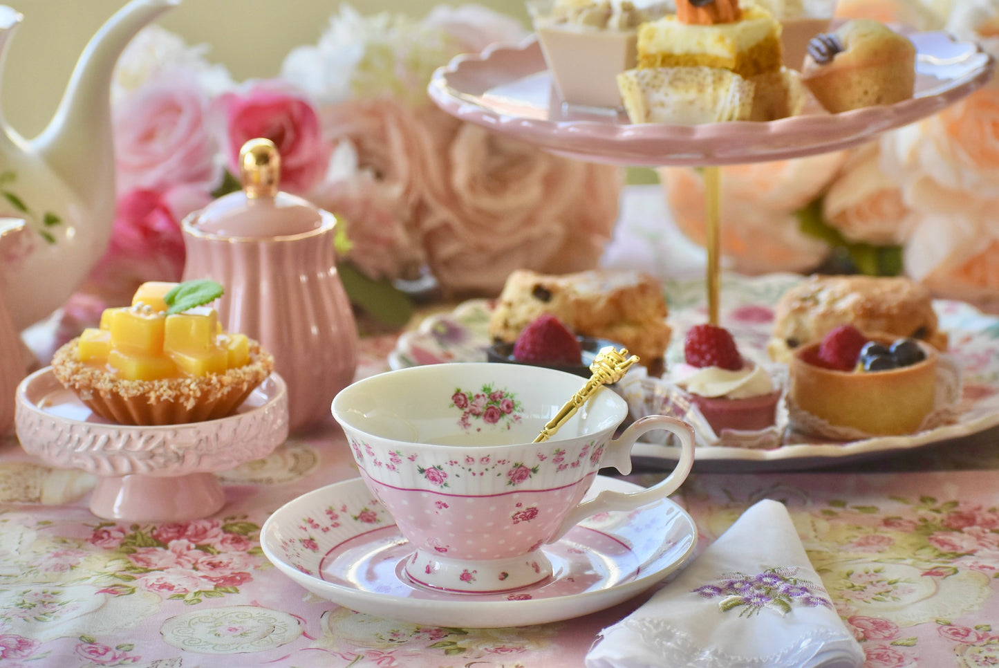 Candy Rose Pink Teacup Gift Set