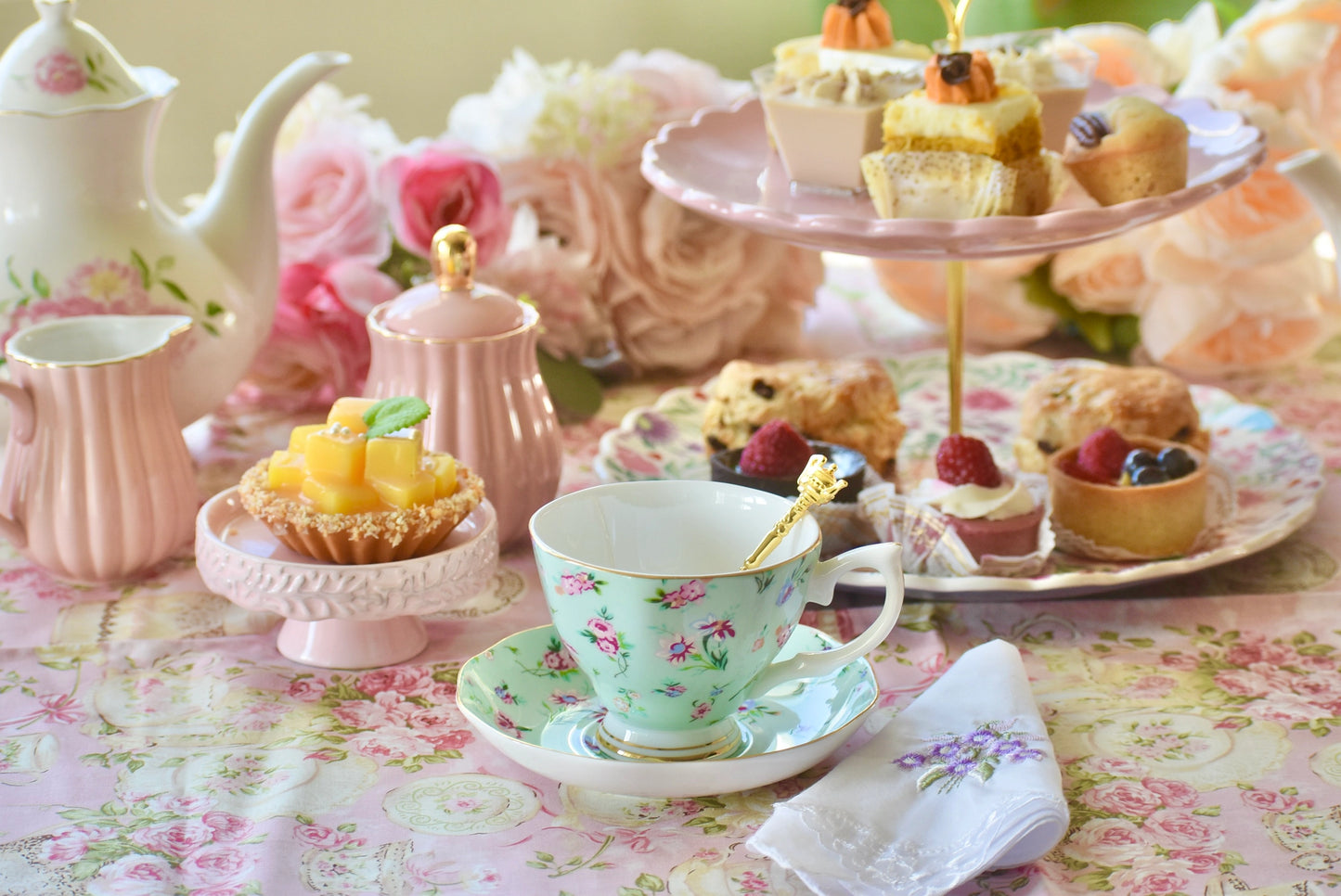 Confetti Roses on Green Teacup Gift Set