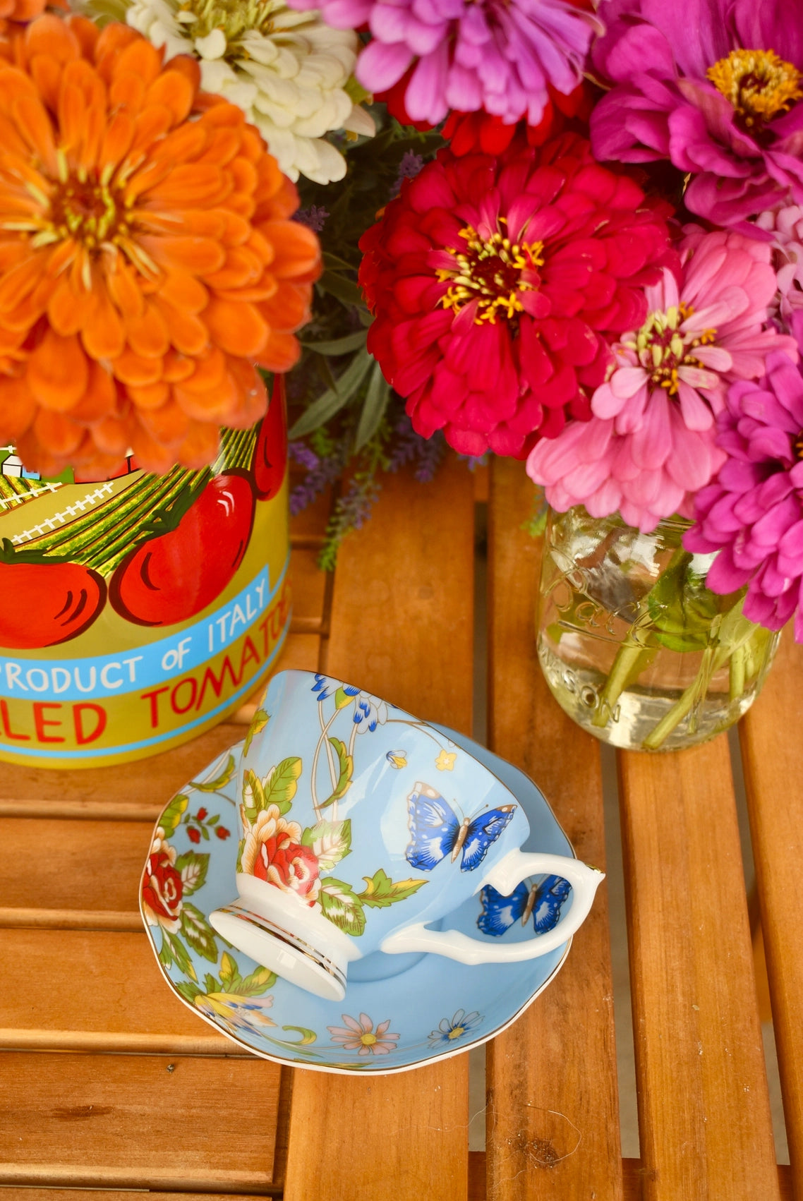 Renaissance Garden in Blue Teacup Gift Set