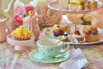 Daisies Coquette Mint Teacup Gift Set