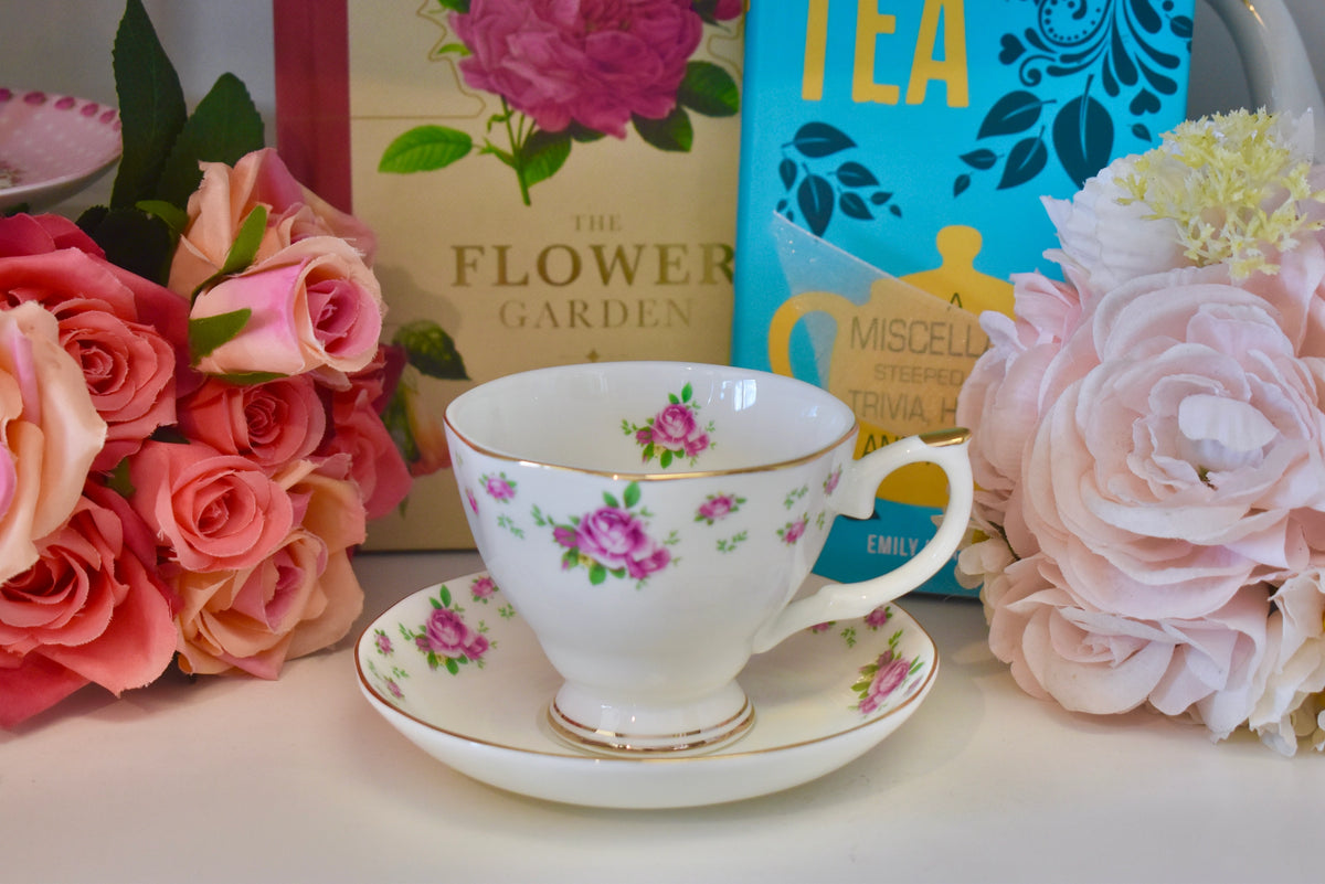Country Rose White Teacup Gift Set