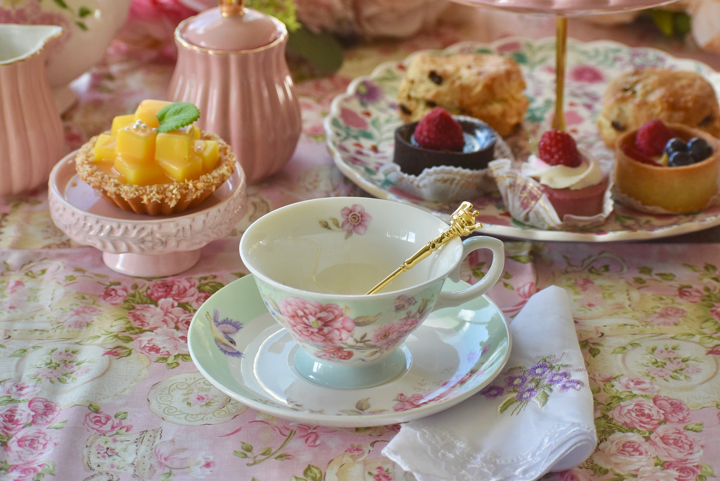 Paris Patisserie in Green Teacup Gift Set