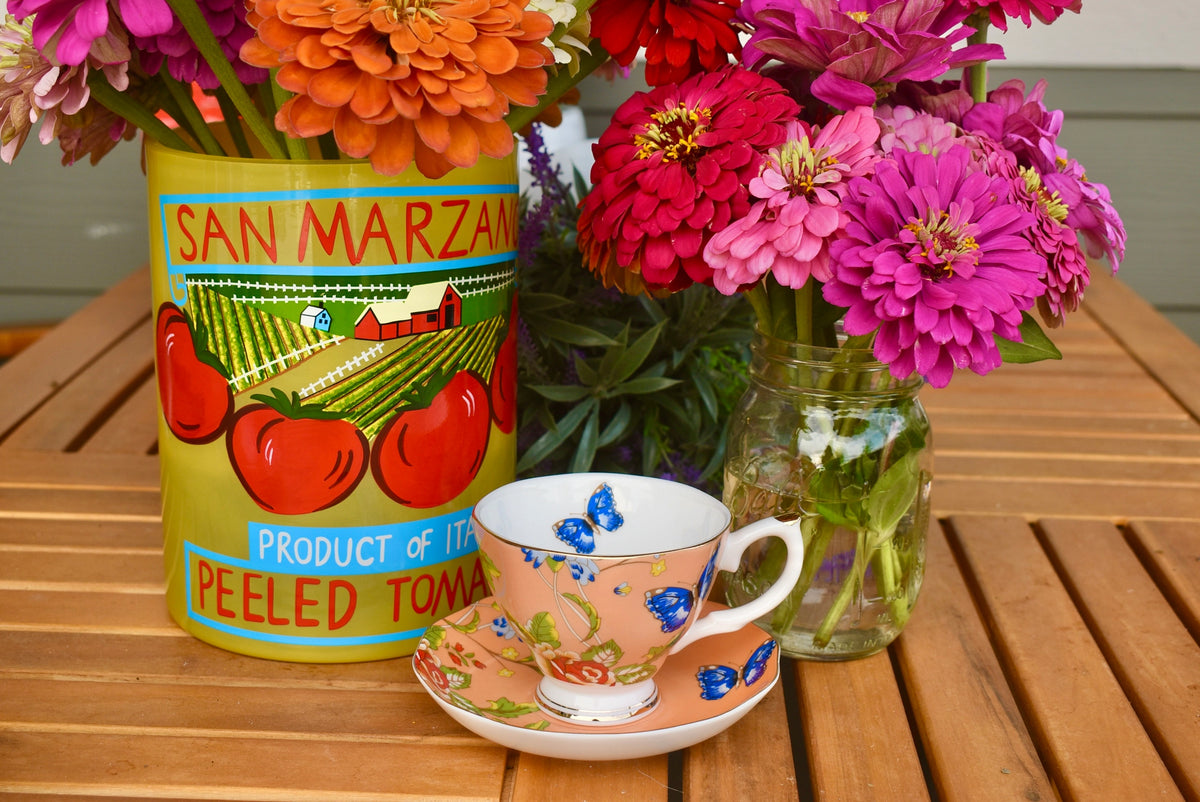 Renaissance Garden in Coral Teacup Gift Set