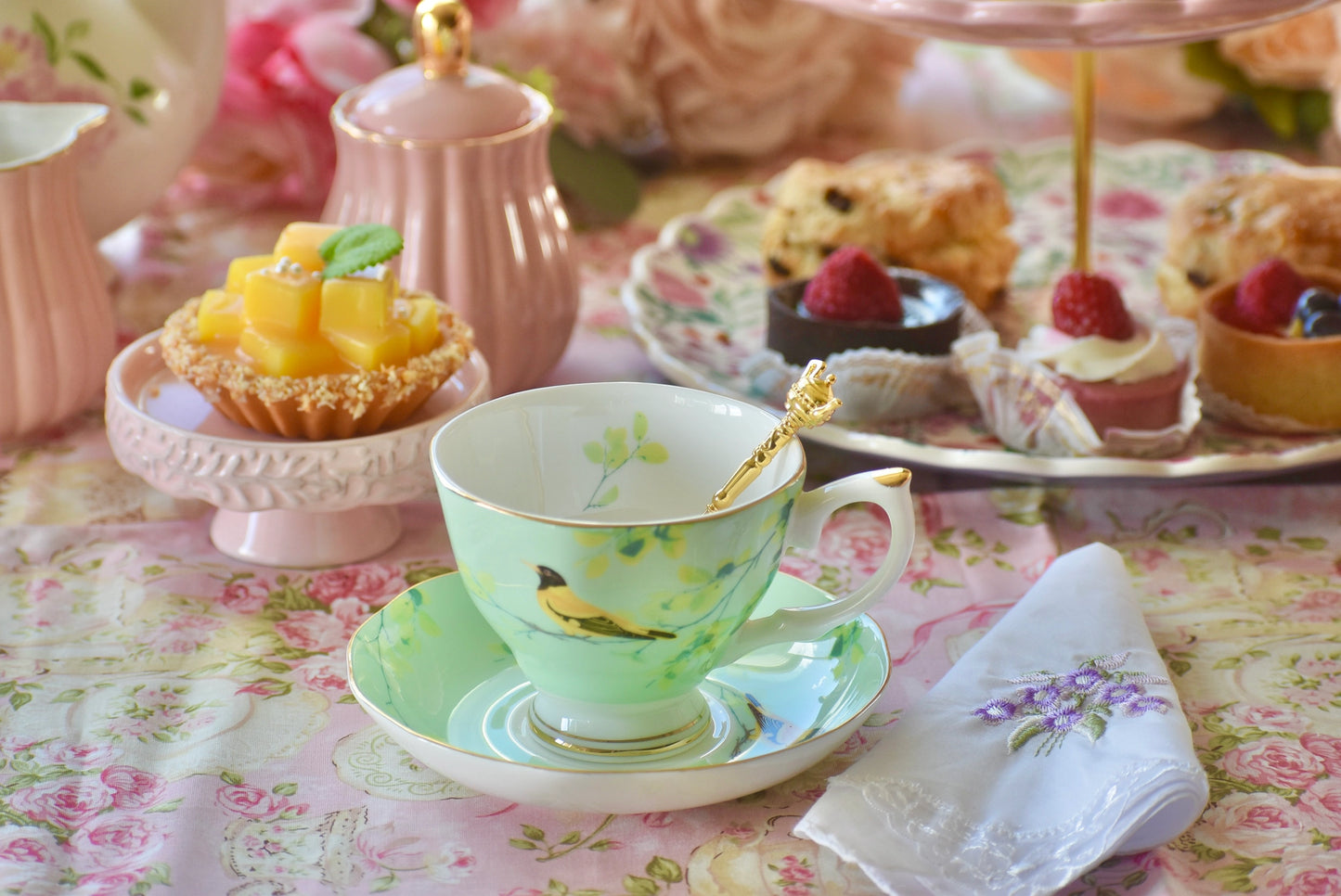 Watercolor Birds on Green Teacup Gift Set