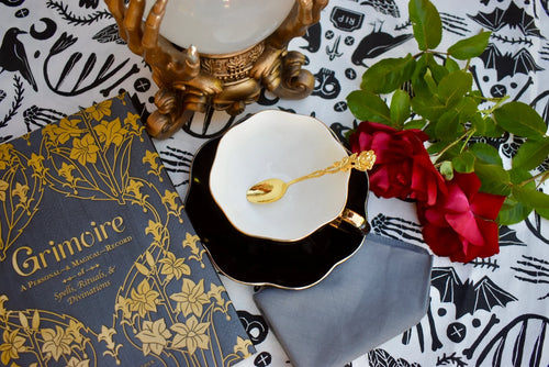 Black and Gold Teacup Gift Set
