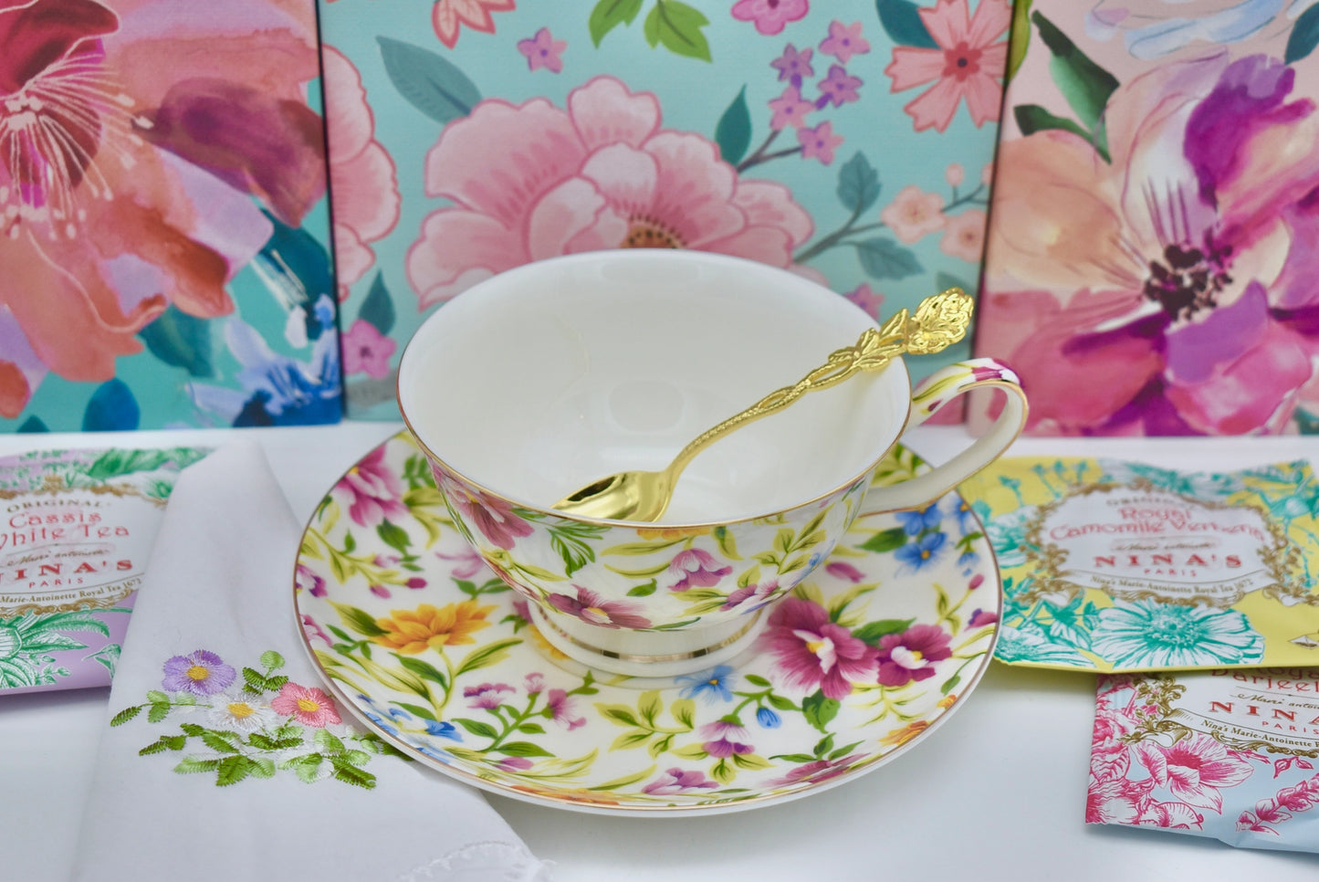 Fiesta White Flowers Teacup Gift Set