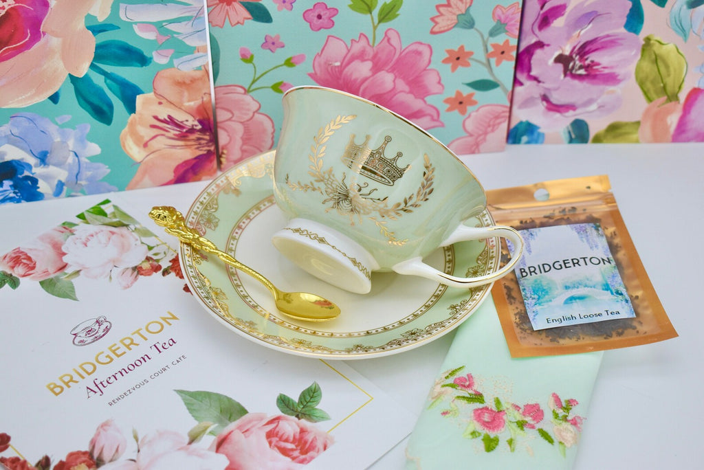 Her Majesty Teacup Gift Set