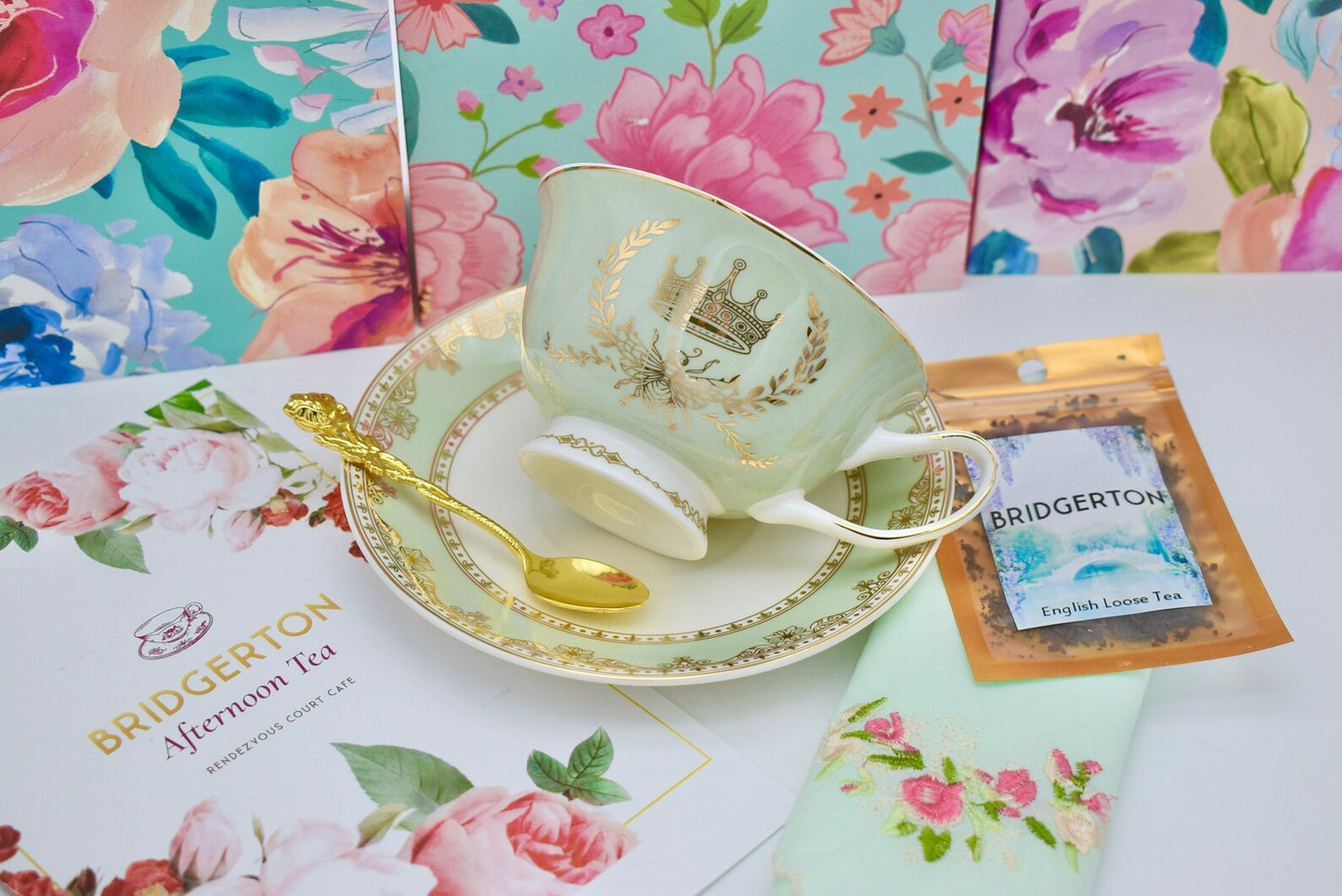 Her Majesty Teacup Gift Set