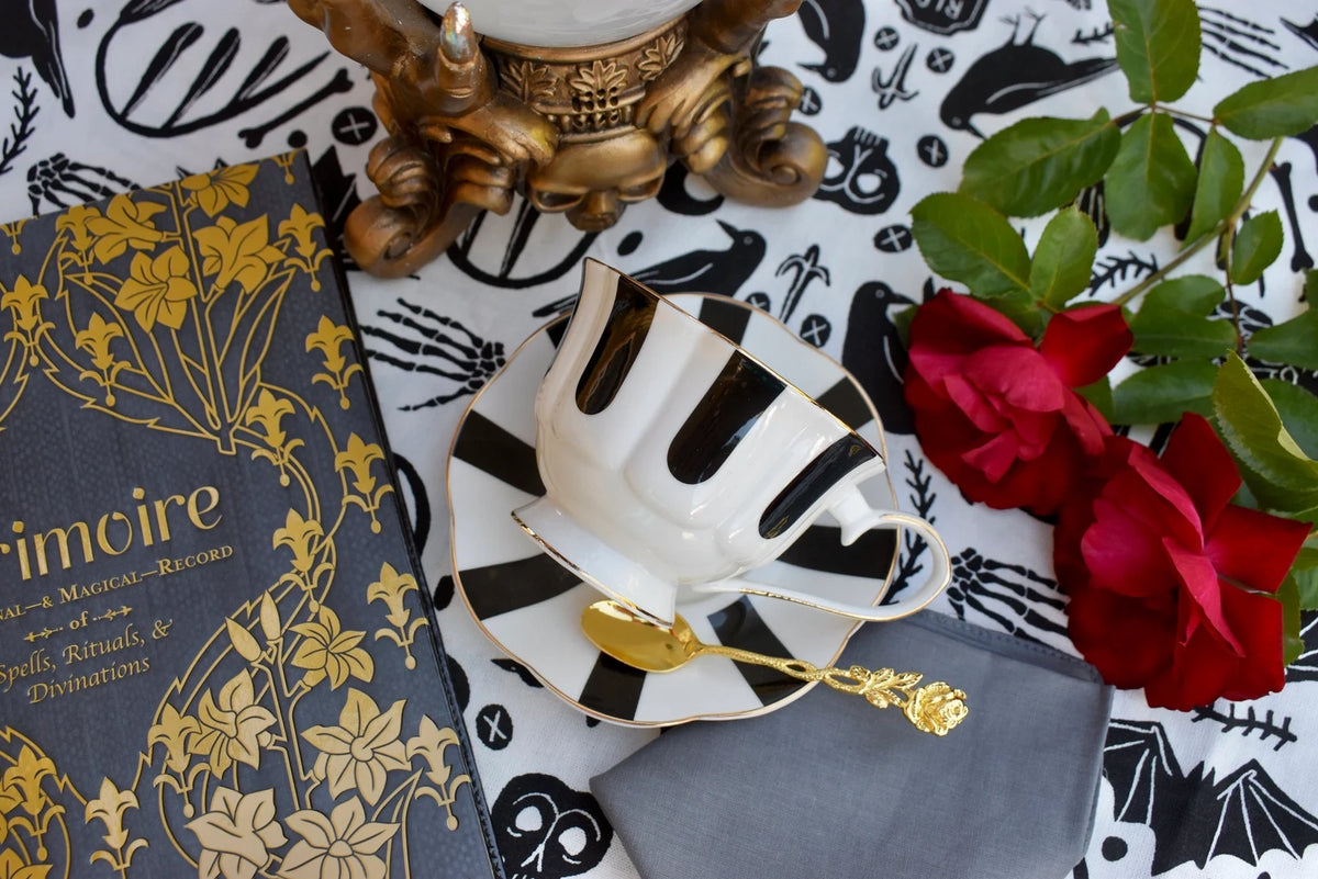 Black and White Divination Teacup Gift Set