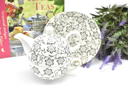 Spellbinders Flowers Tea for One Gift Set