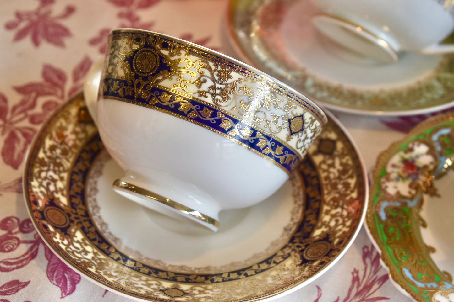 French Florentine with Blue Teacup Gift Set