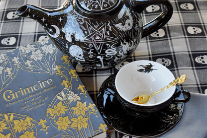 Flying Witch Teacup Gift Set